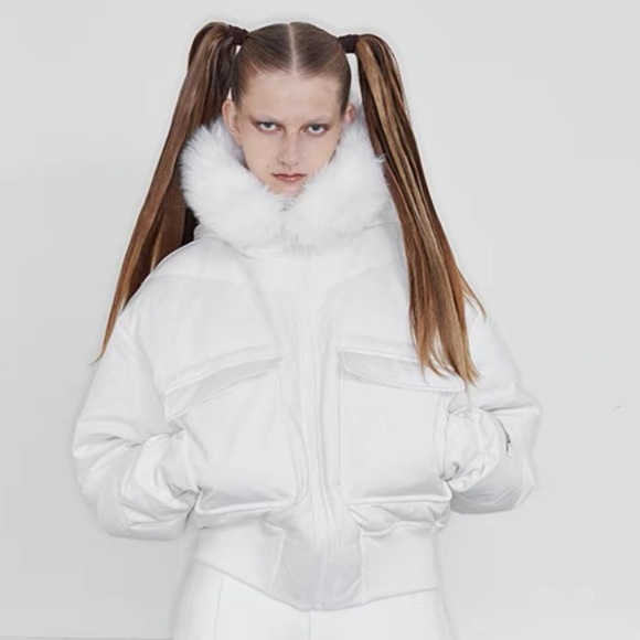 Like New Aeaea Puffer size M - Picture 2 of 6